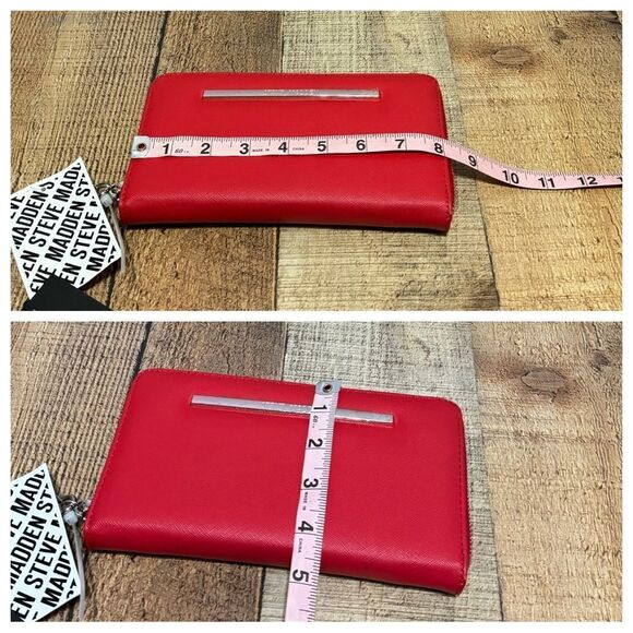 NEW STEVE MADDEN Red Zip Around Wristlet Wallet - Picture 3 of 11